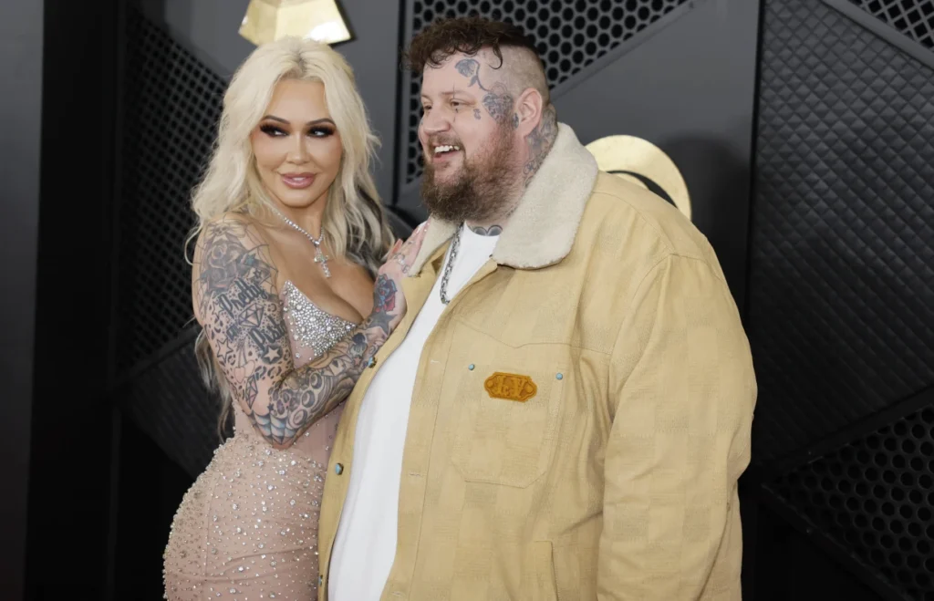 Who Is Jelly Roll Wife? Bunnie Xo’s Real Name, Age, Job & More