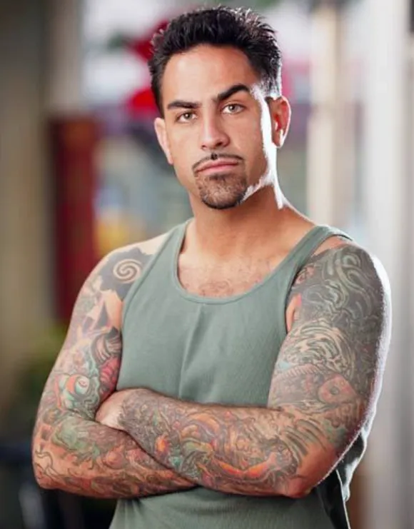 who is chris nunez wife