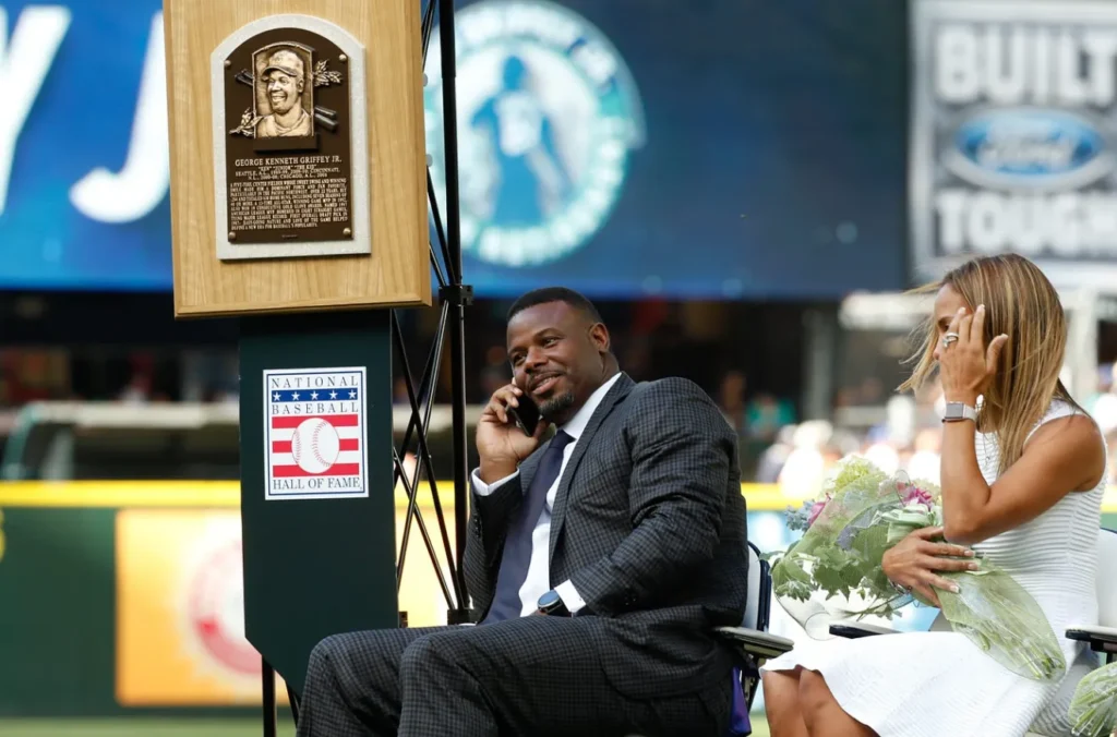 Ken Griffey Jr.'s Wife's Ethnicity, Age, Height, Weight, Net Worth, Career, And More