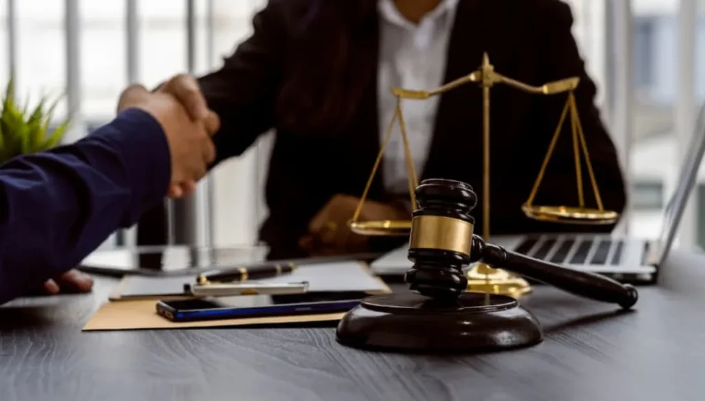 Top Reasons to Hire an Alabama Personal Injury Attorney After an Accident